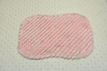 Raggy Chenille Burp Cloth In the Hoop